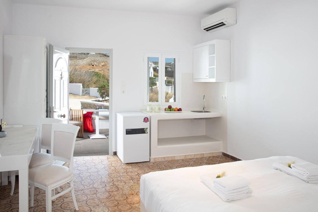 Corfostar Rooms Mykonos Town Exterior photo